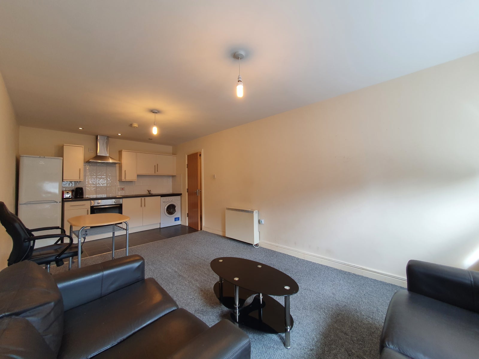 Flat Clifton Street in Cardiff