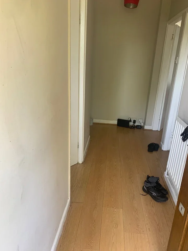 Flat Wickham Road in Greater London