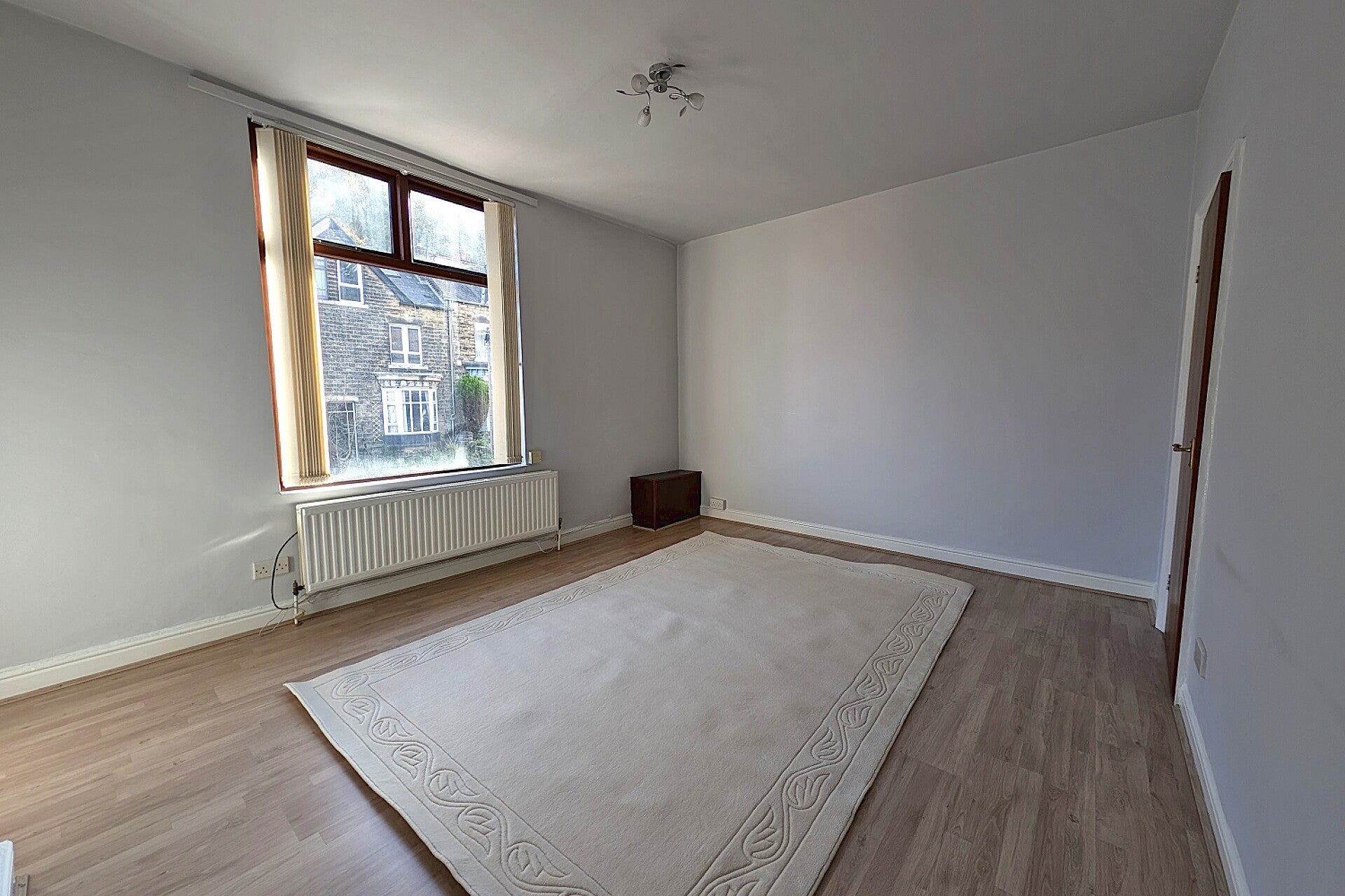 Flat Woodholm Road in Sheffield