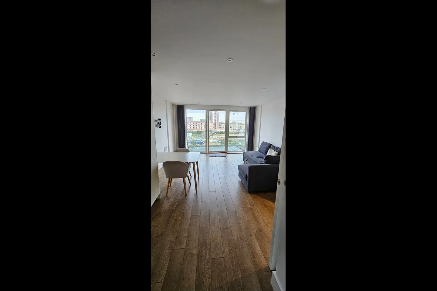 Flat Anderson Square in Greater London