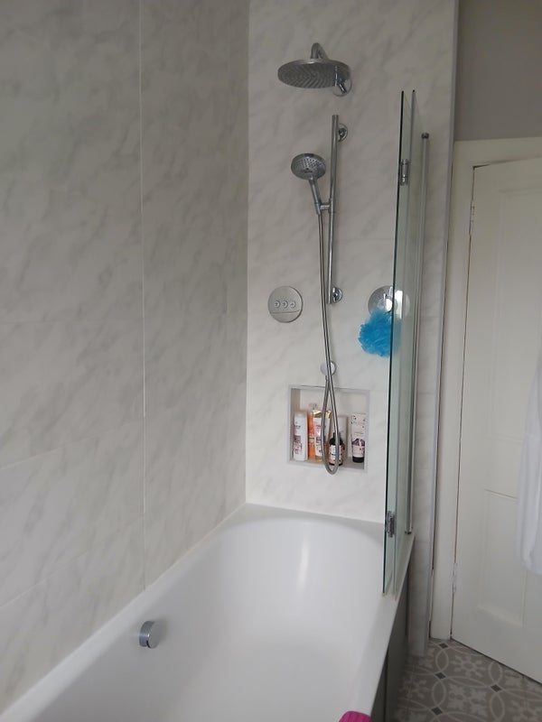 Room Clermiston Road in City of Edinburgh