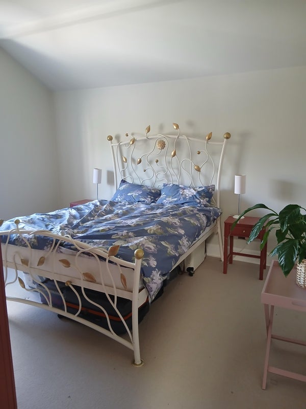Room Clermiston Road in City of Edinburgh