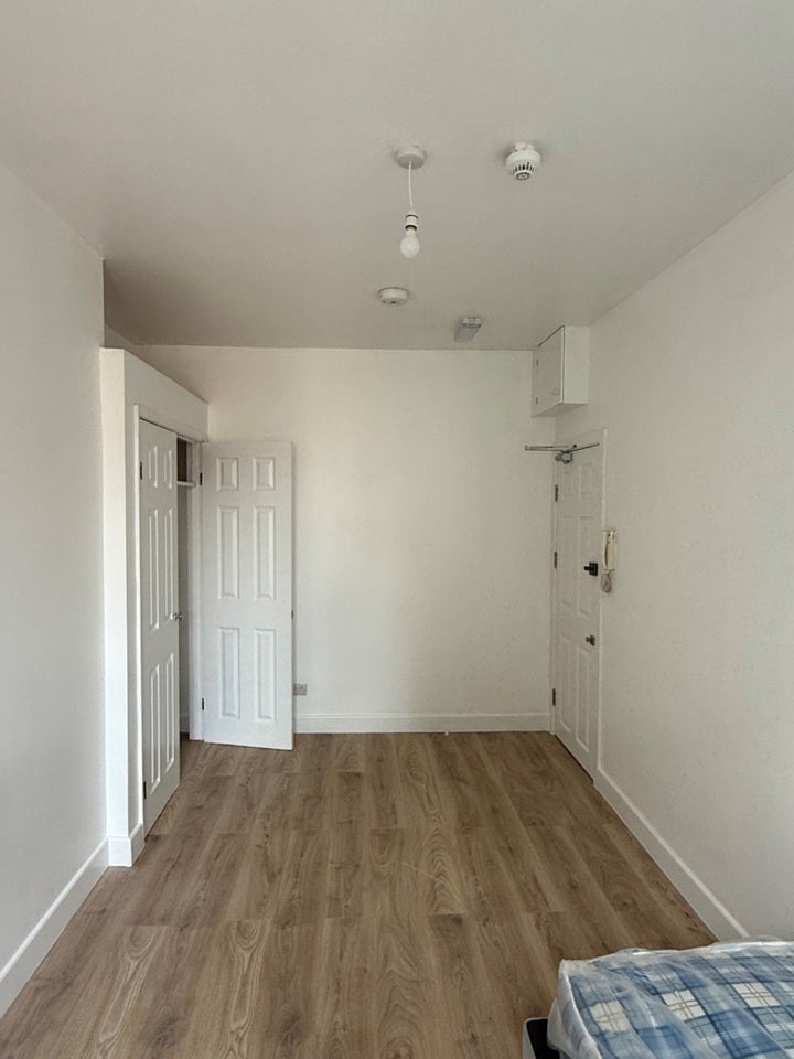 Room Pellatt Grove in Greater London