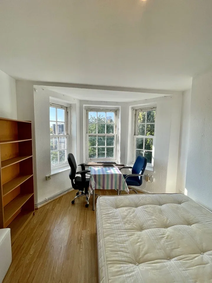 Flat Tyers Street in Greater London