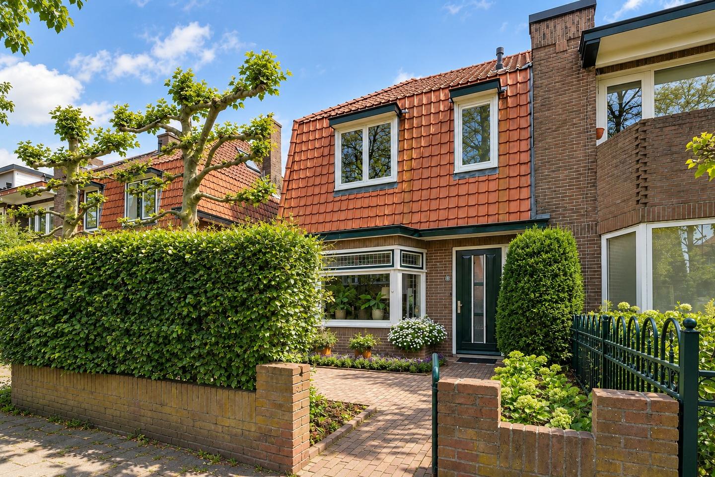 Huis Gijsbrecht van Amstelstraat 82 in Hilversum