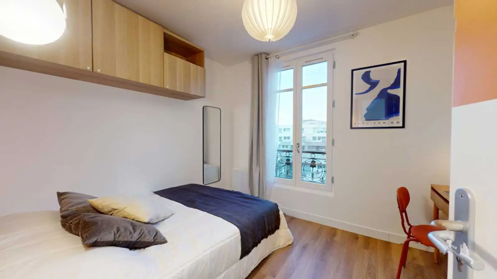 Room Rue du Chalet in Paris