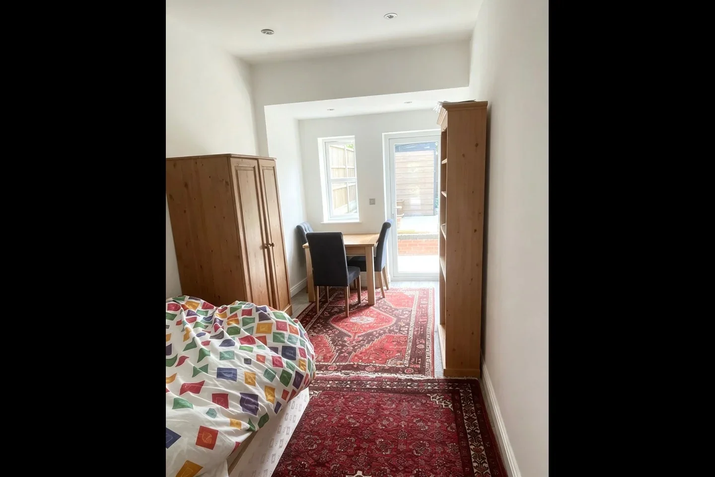 Flat Hemingford Close in Greater London