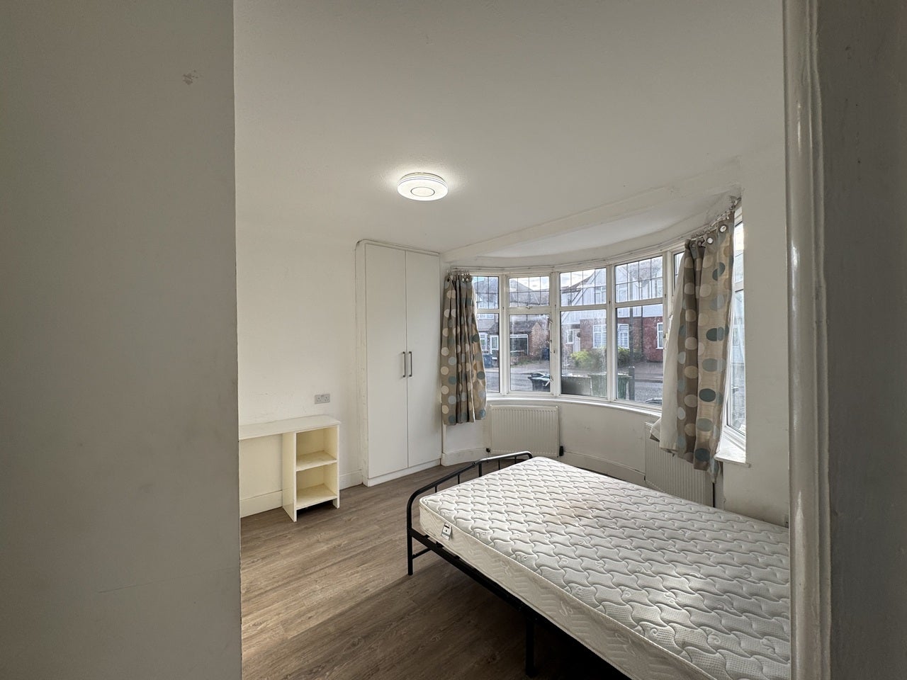 Room Torver Road in Greater London