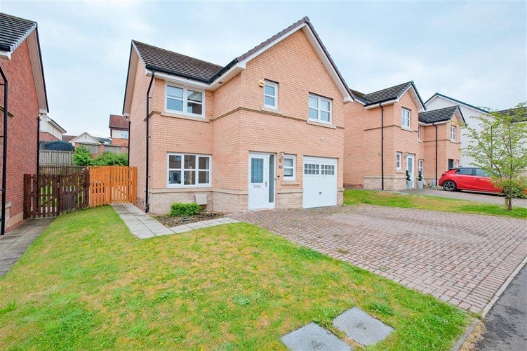 House Margaretvale Drive in Larkhall