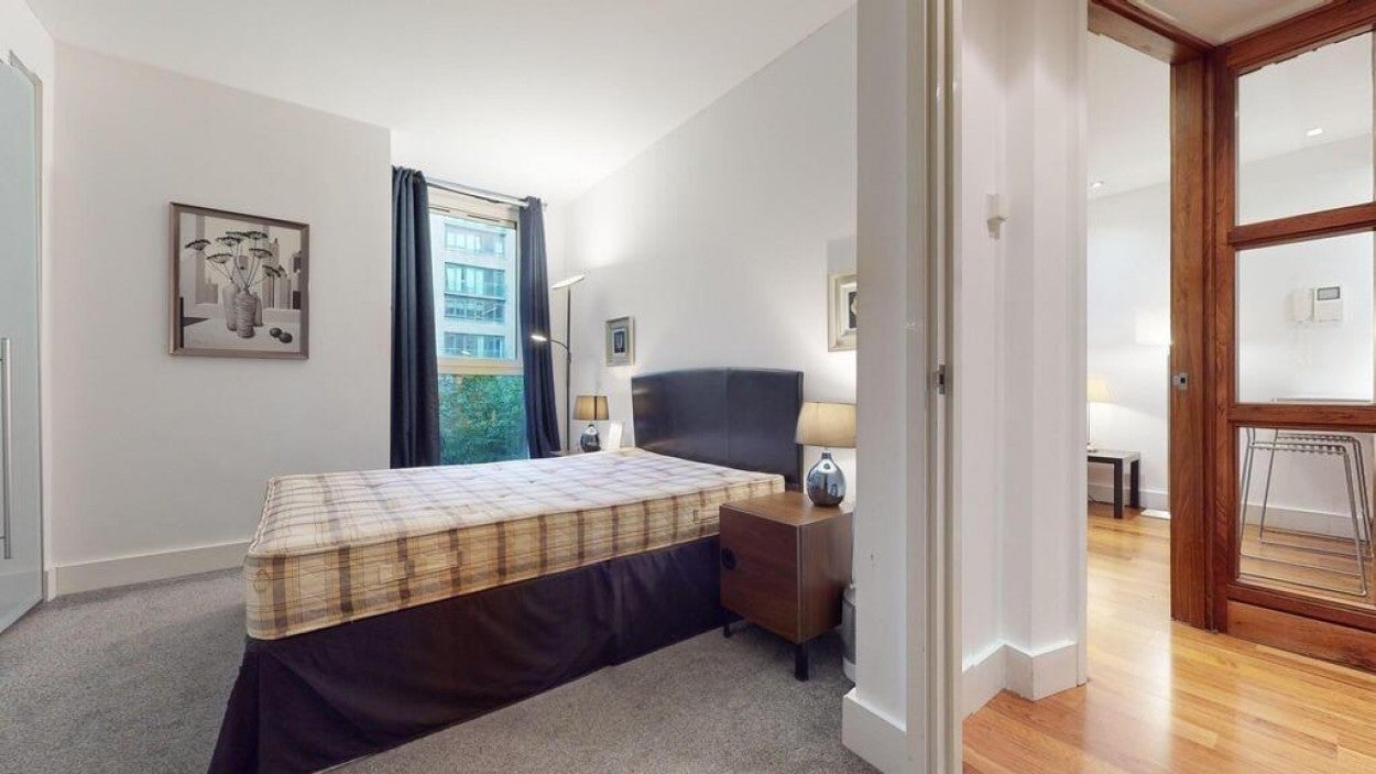 Flat Praed Street in City of Westminster
