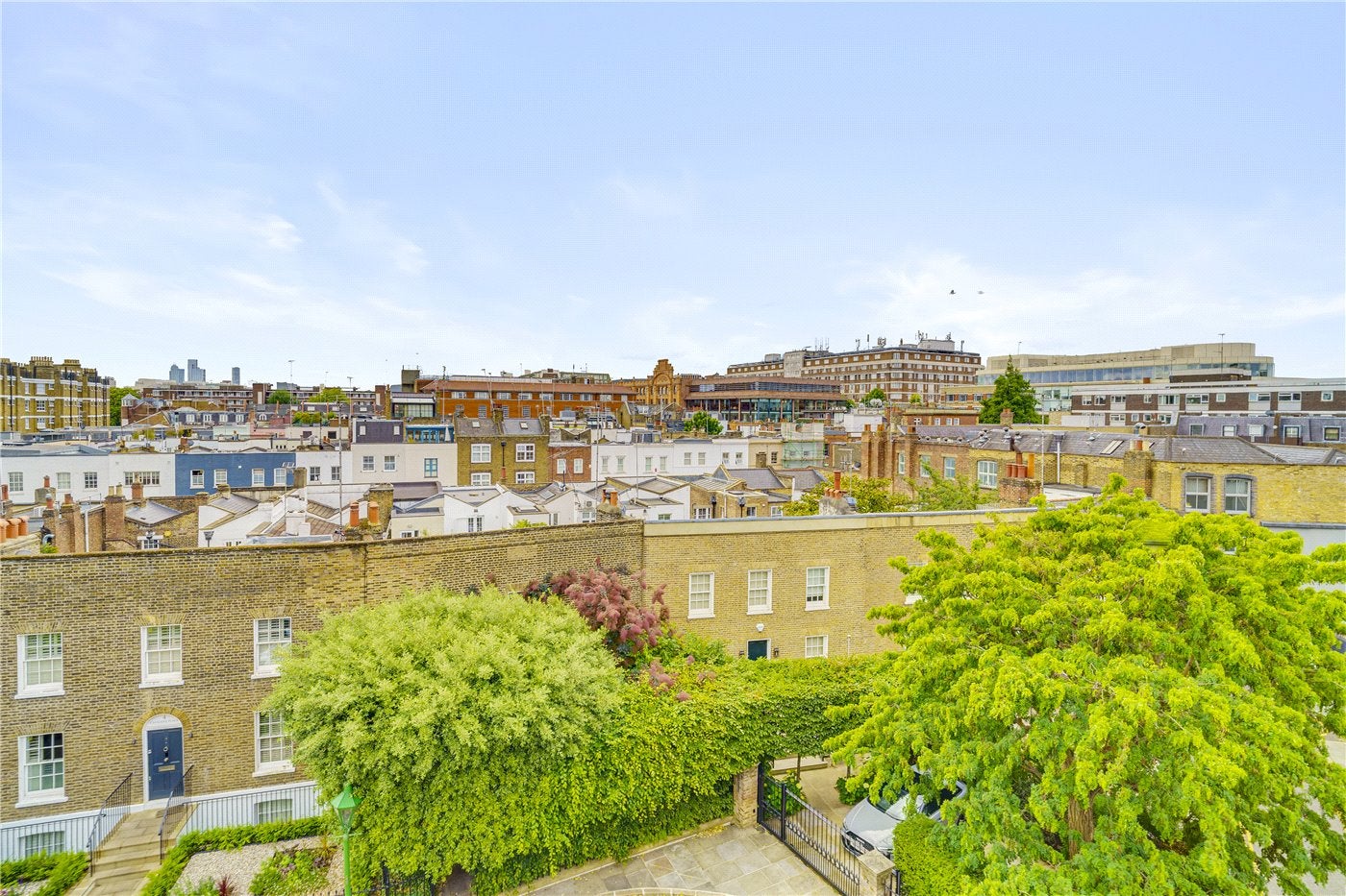 Flat Egerton Crescent in Greater London