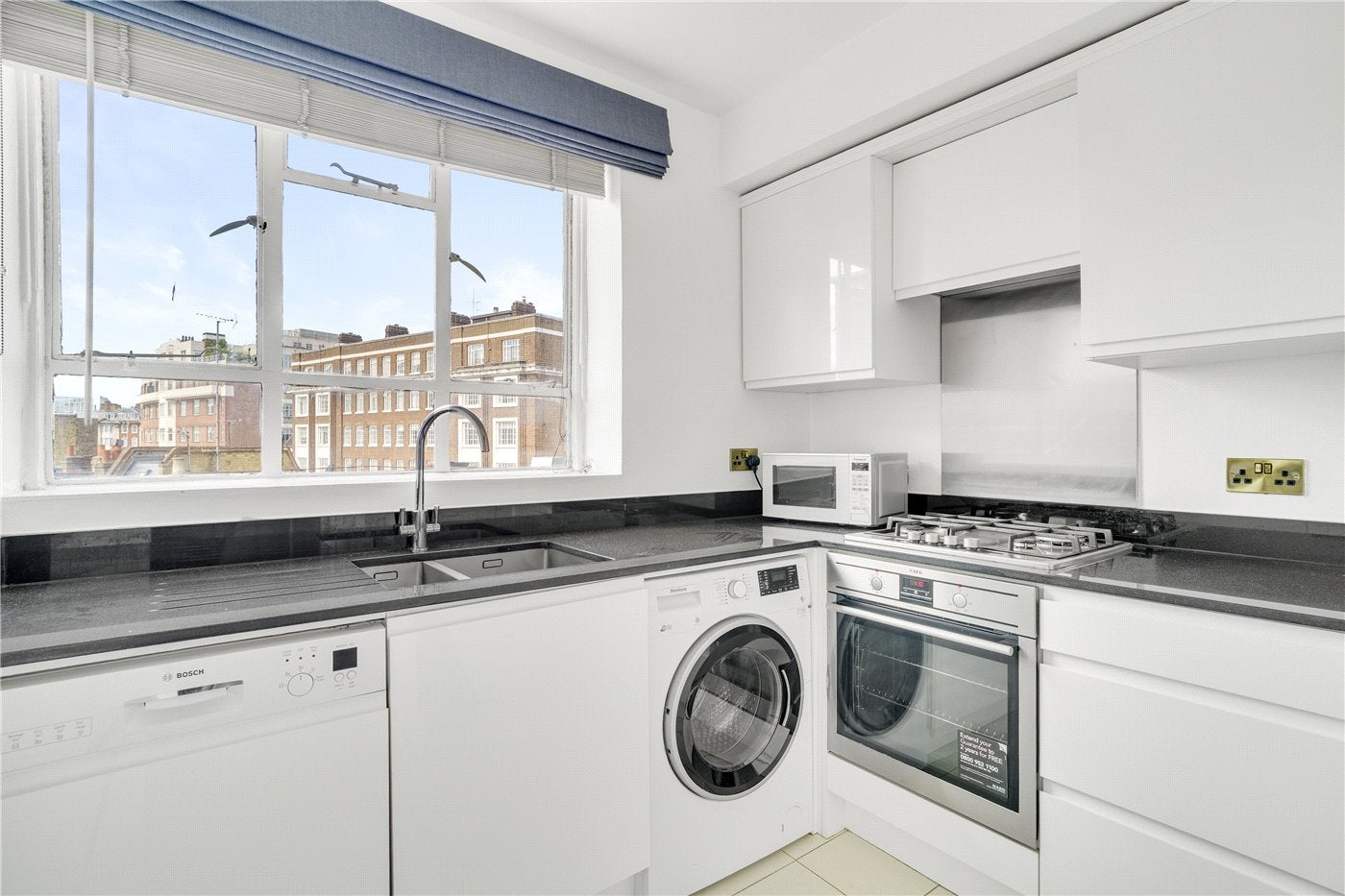 Flat Egerton Crescent in Greater London