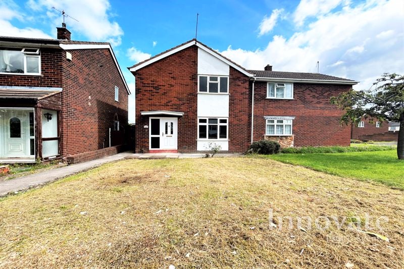 House Borough Crescent in Sandwell