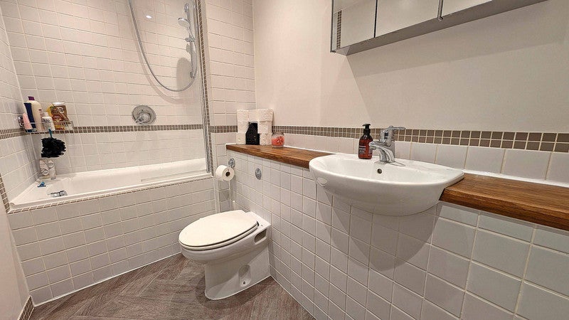 Flat Langton Road in Worthing