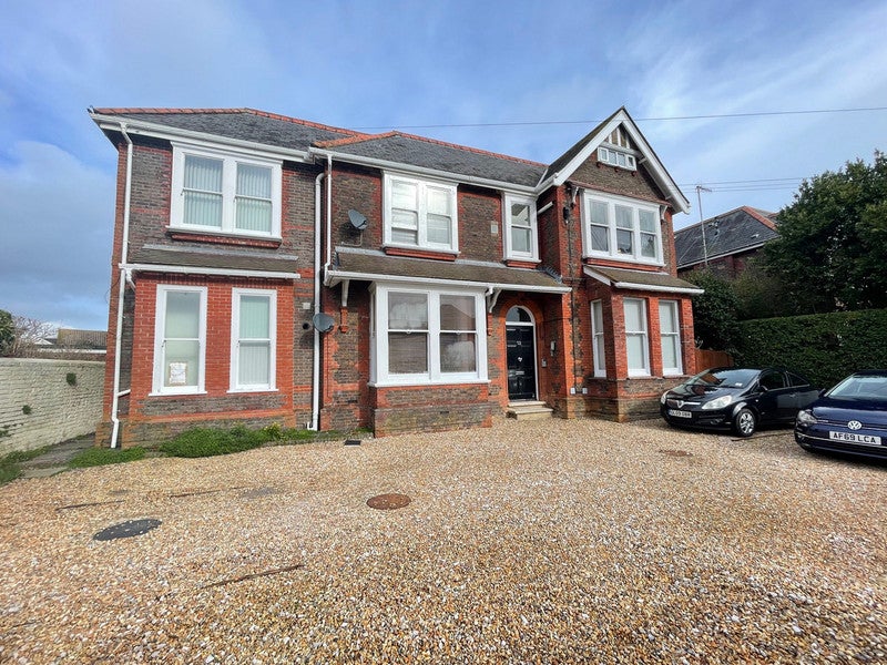 Flat Langton Road in Worthing
