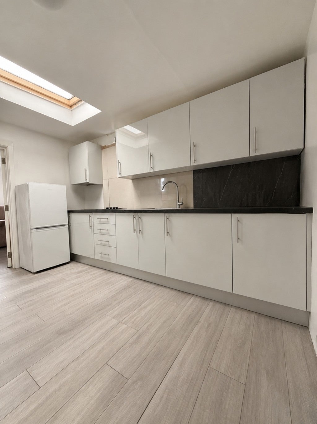 Room Gordon Gardens in Greater London