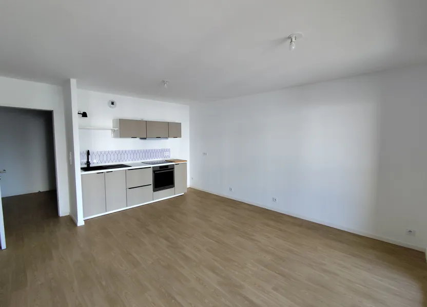 Flat Rue Pierre Corre in Brest