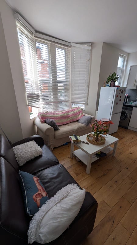 Room Gaskarth Road in Greater London