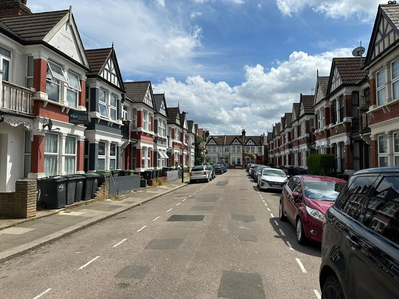 Flat St. Margaret's Avenue in Greater London