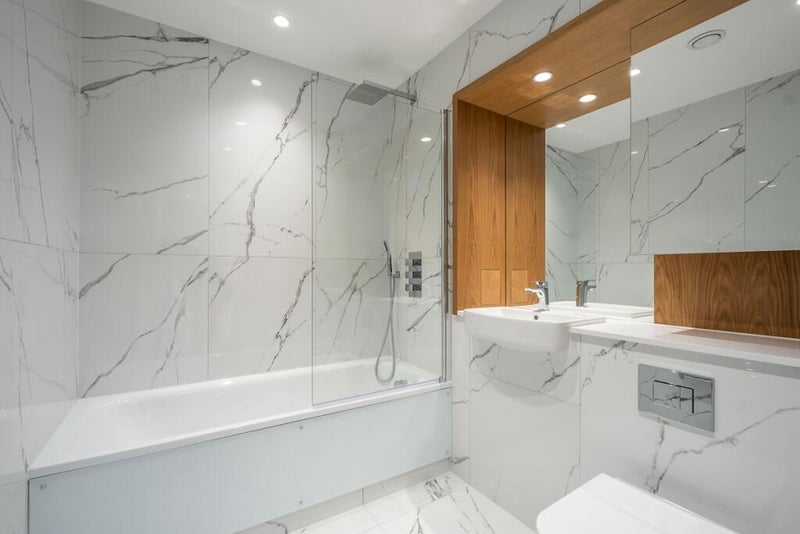 Room Plough Lane in Greater London