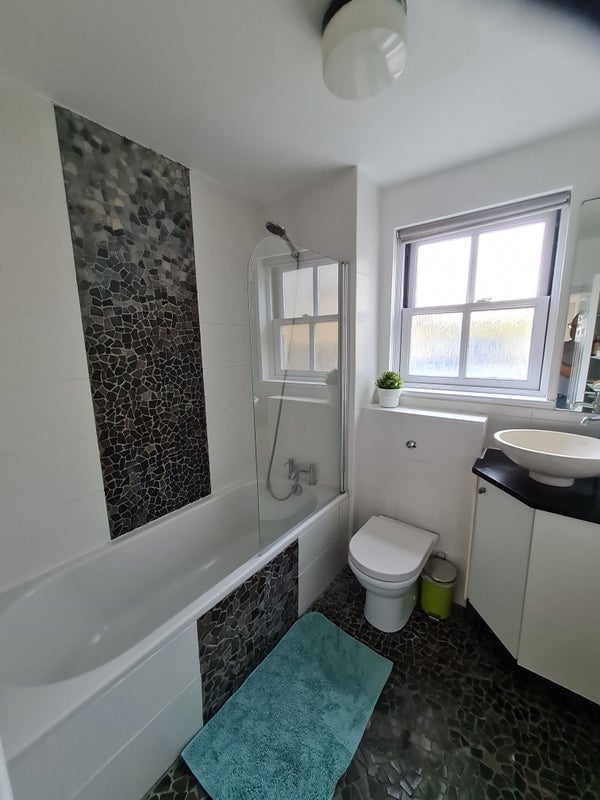 House Amoy Place in Greater London