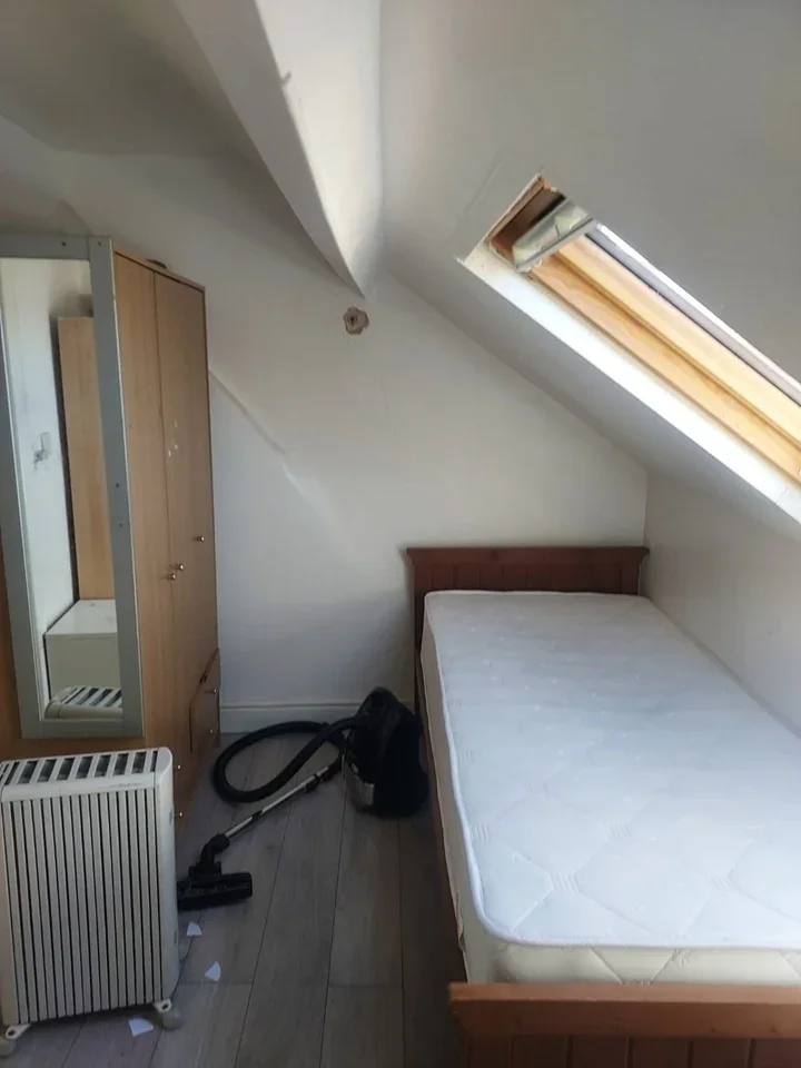Flat Gordon Gardens in Greater London
