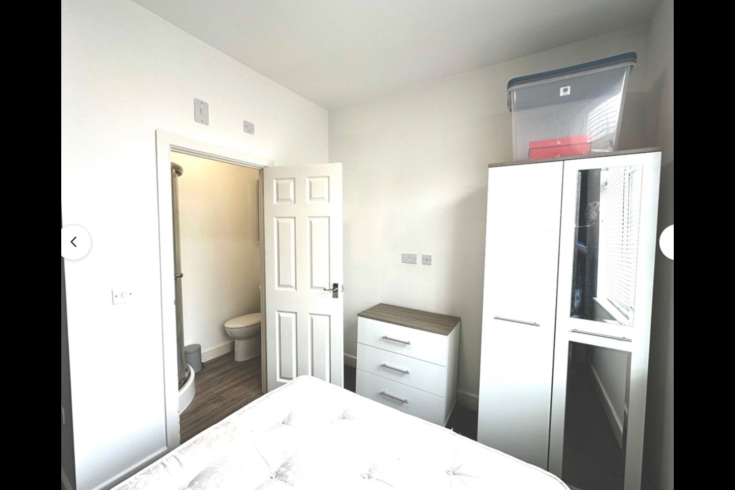 Room Crown Mews in Derby