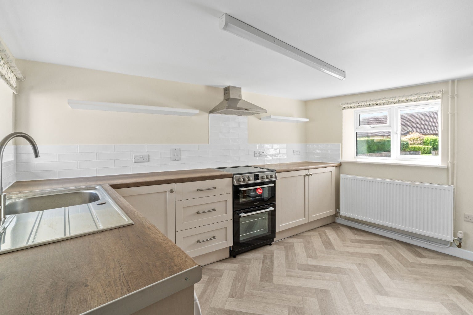 House Florida Gardens in Castle Cary