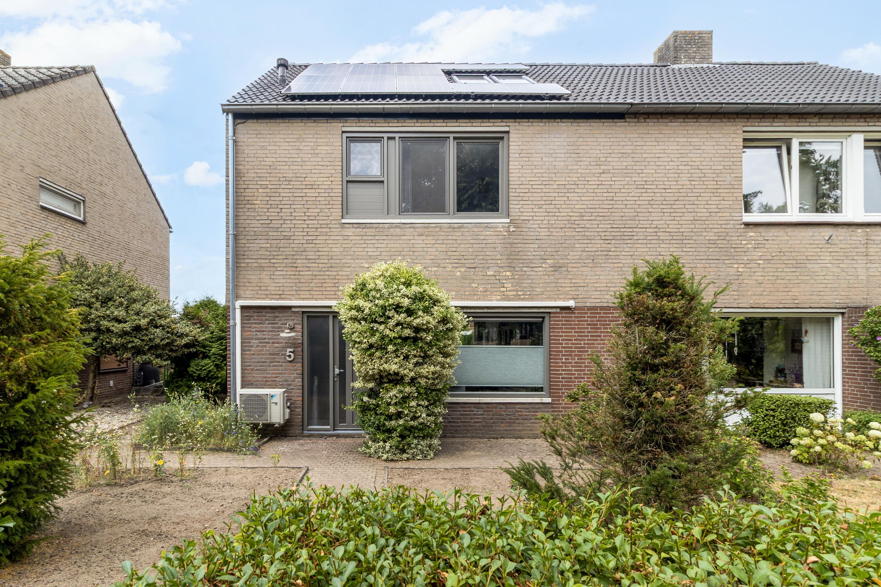 Huis Deken Fabiusstraat 5 in Nieuwstadt