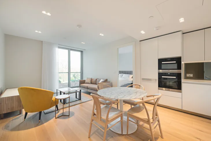 Flat Lillie Square in Greater London