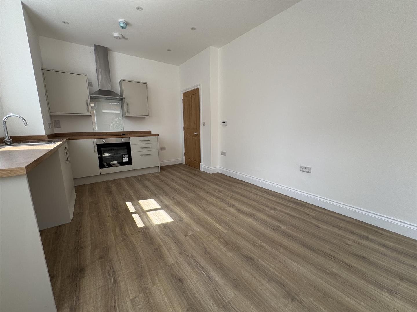 Flat Regent Road in Leicester