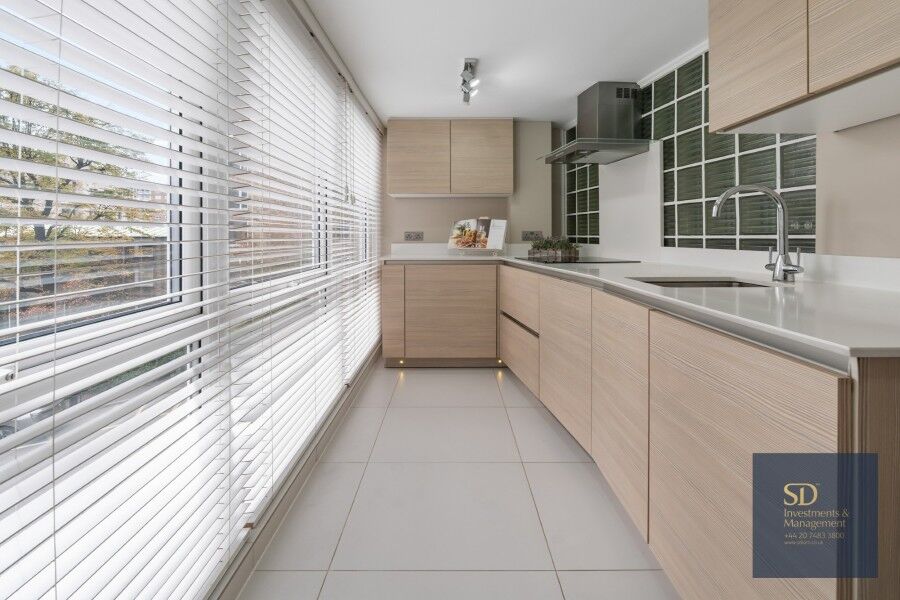 Flat Boydell Court in Greater London