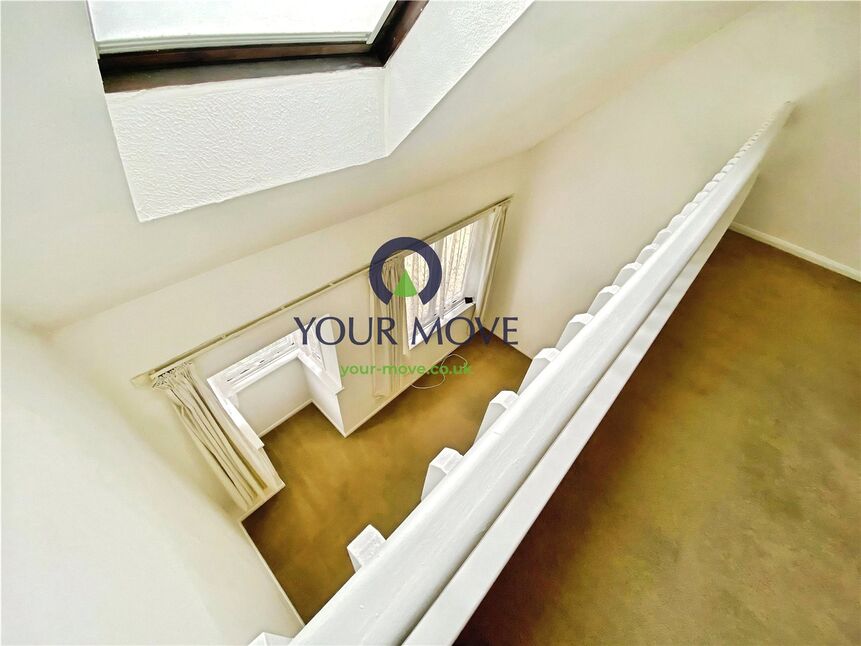Flat Shott Close in Greater London