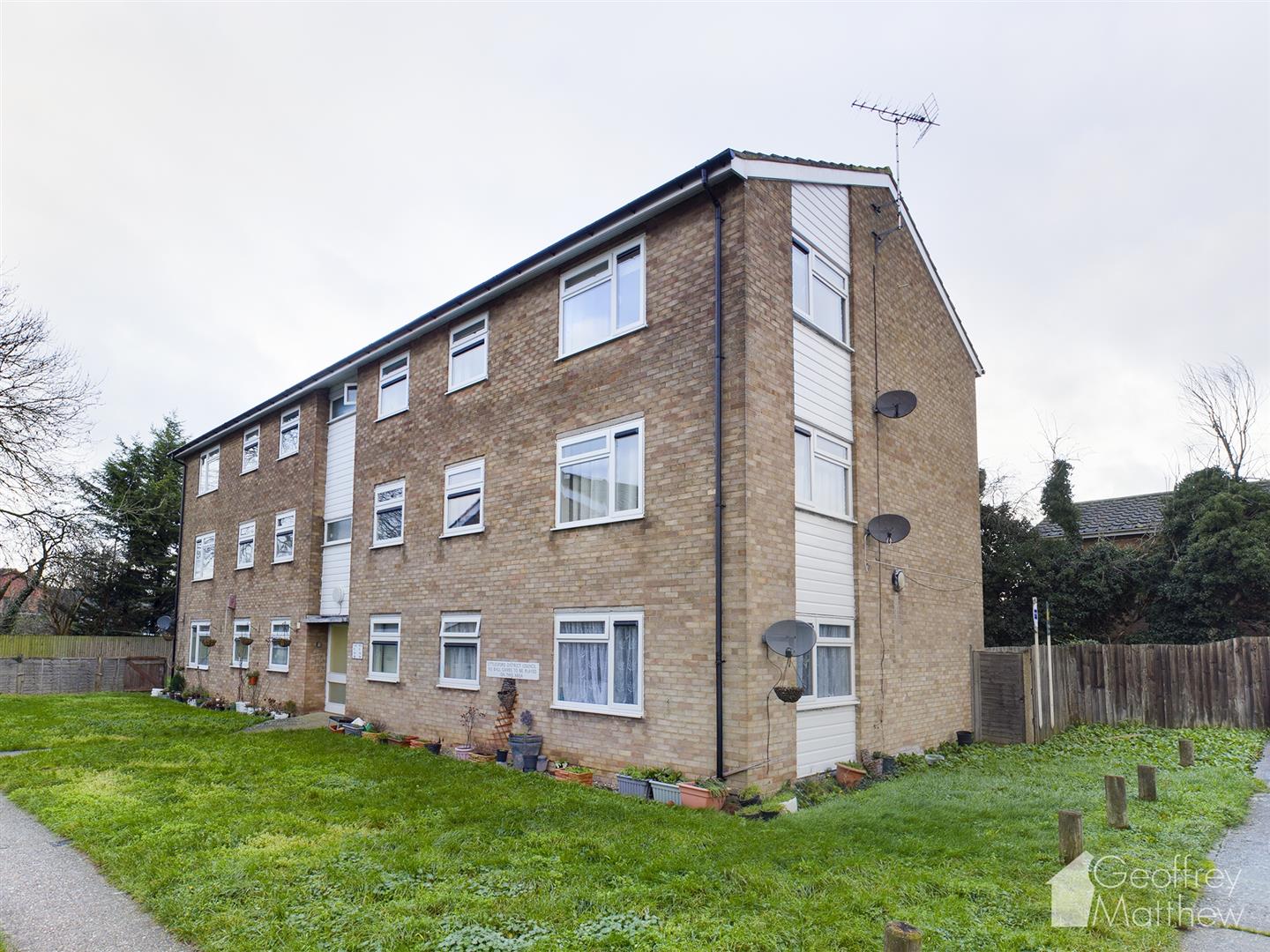 Flat Stortford Road in Uttlesford