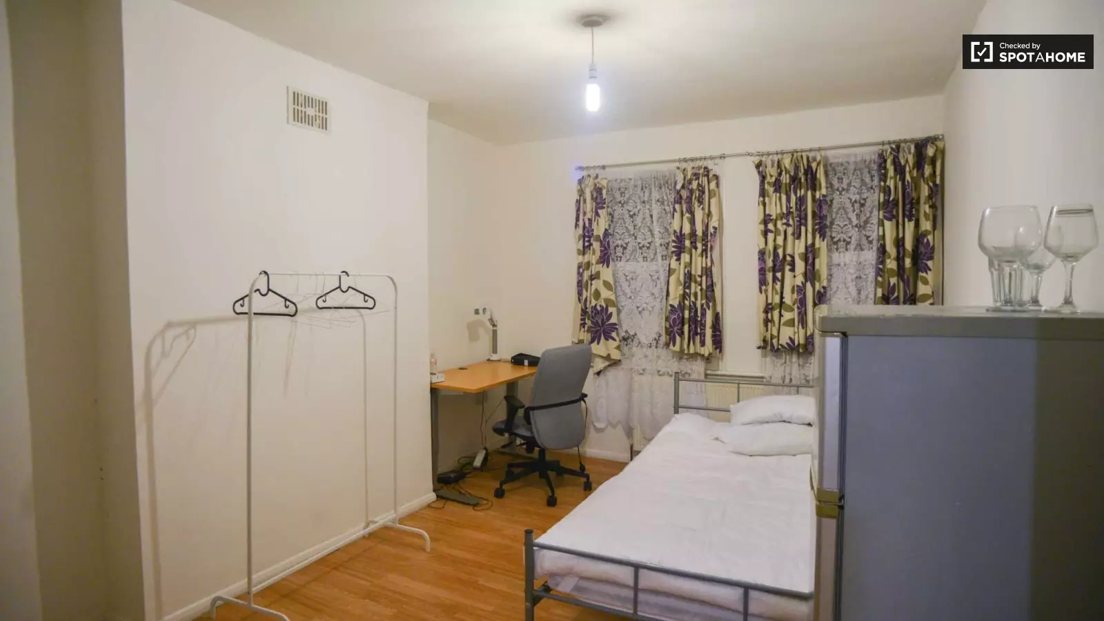 Flat Penford Street in Greater London
