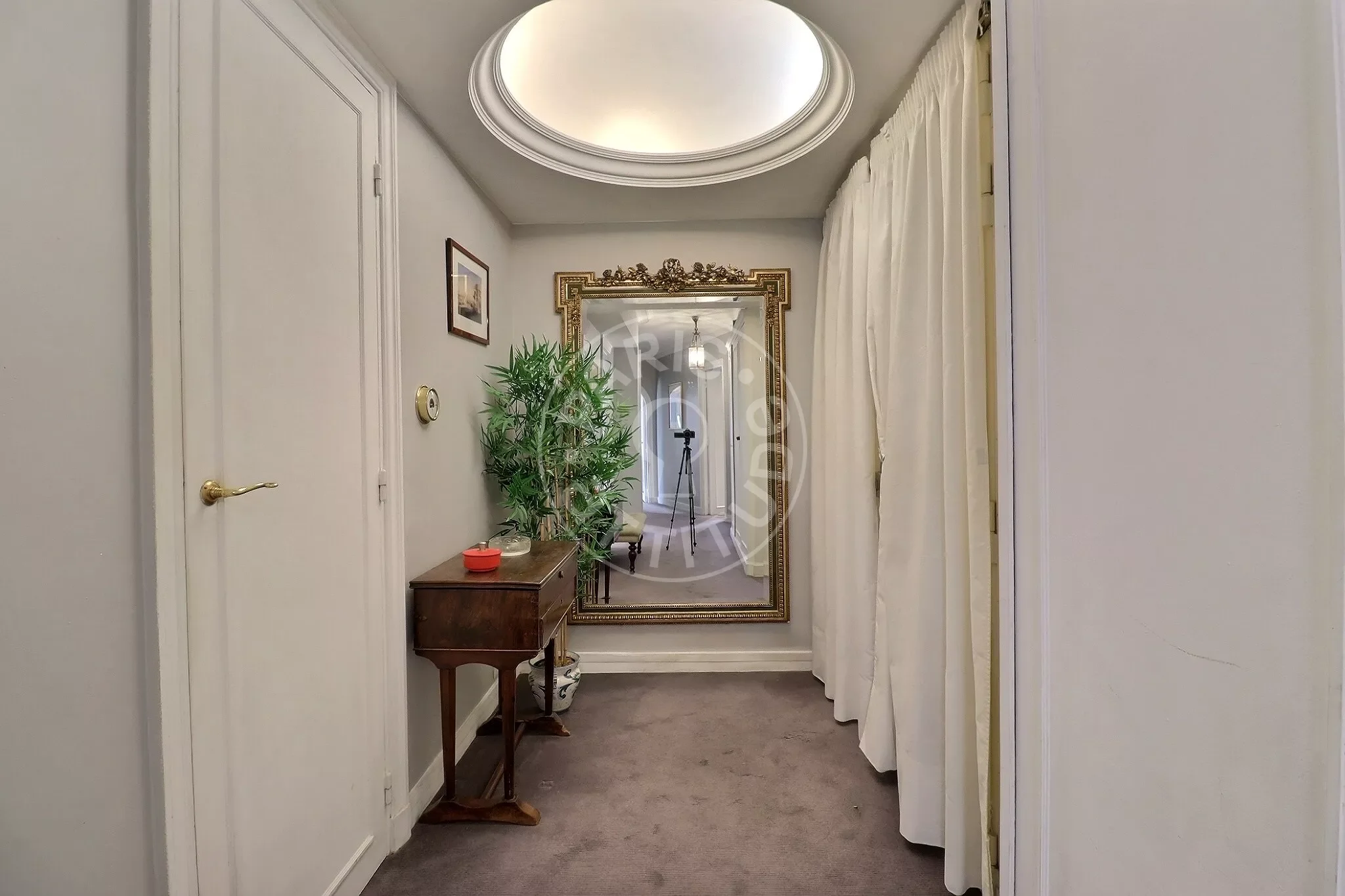 Flat Rue Spontini in Paris