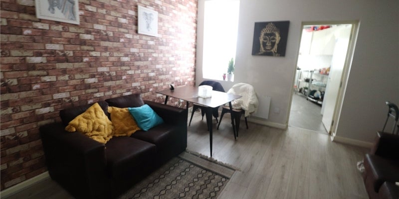 Room Rawcliffe Road in Liverpool
