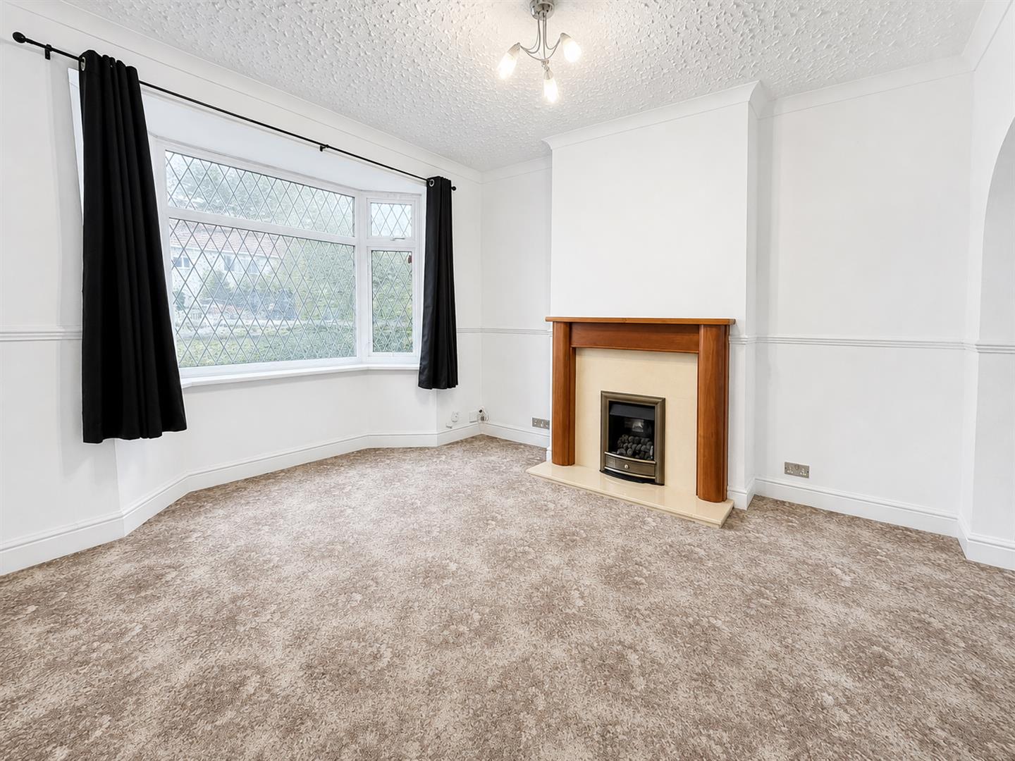 House Gresham Road in Greater London