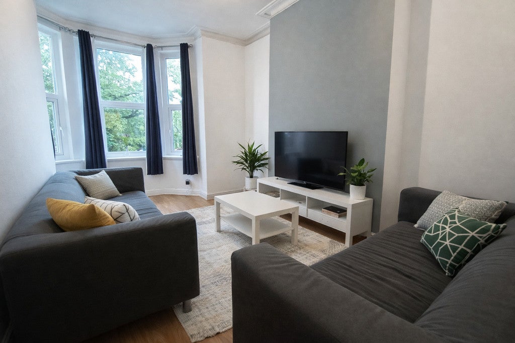 Room Woodborough Road in Nottingham