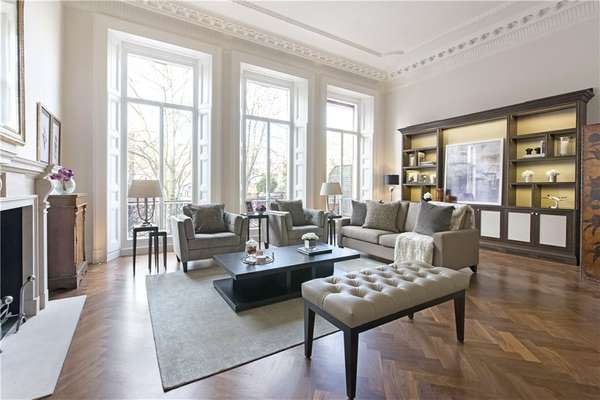 Flat Cadogan Square in Greater London