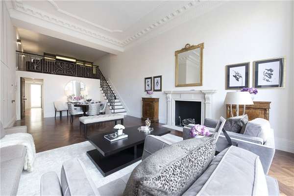 Flat Cadogan Square in Greater London