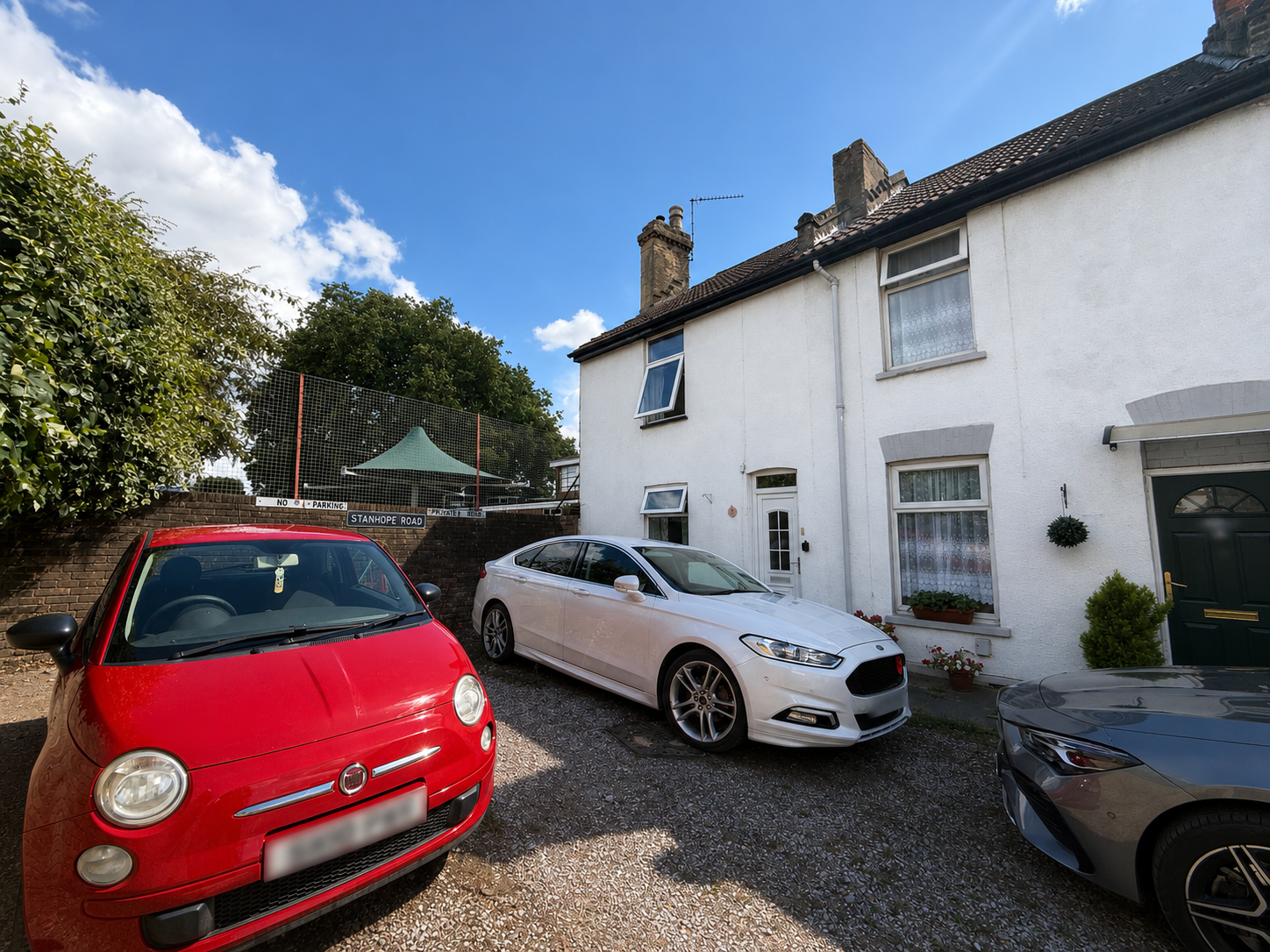 House Stanhope Road in Strood