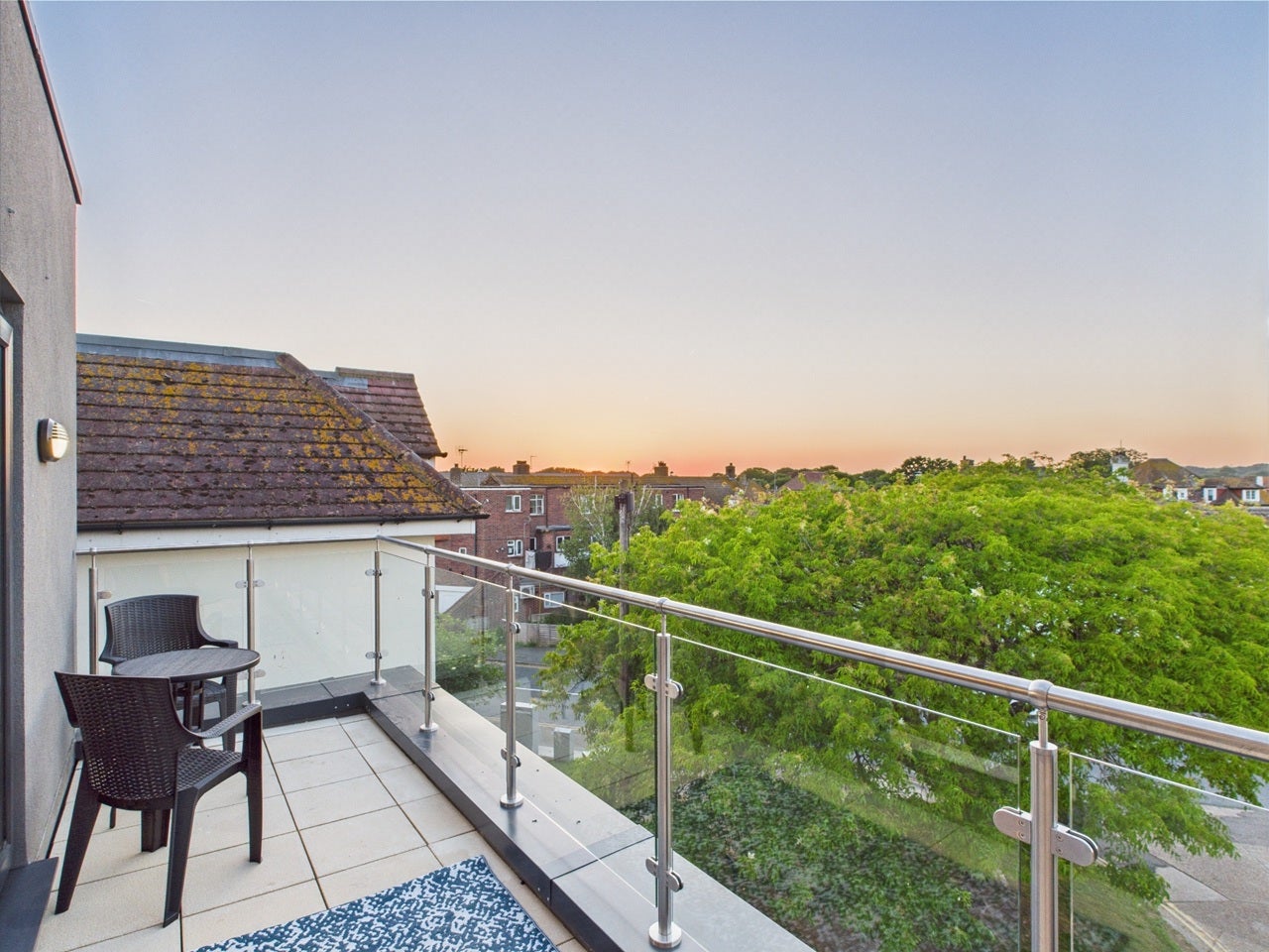 Flat Cooden Sea Road in Rother