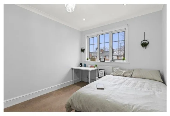 Room Southcroft Road in Greater London