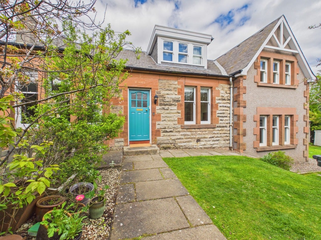 House Buckstone Terrace in City of Edinburgh