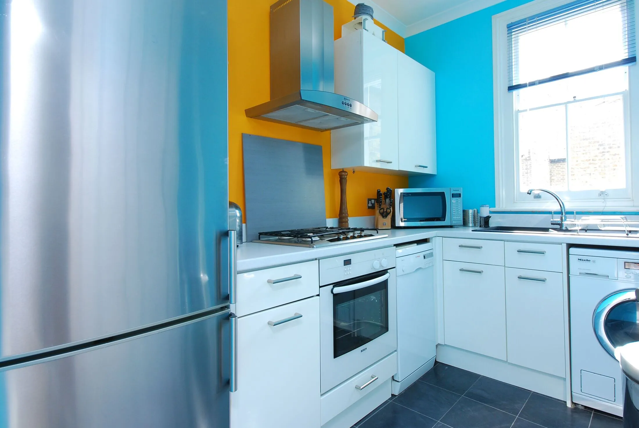 Flat Firth Gardens in Greater London