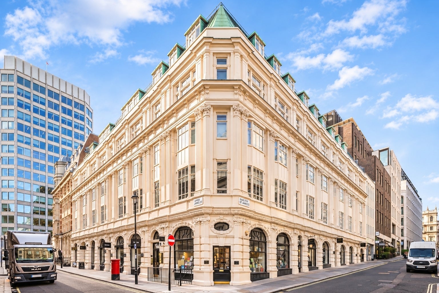 Flat Ryder Street in City of Westminster
