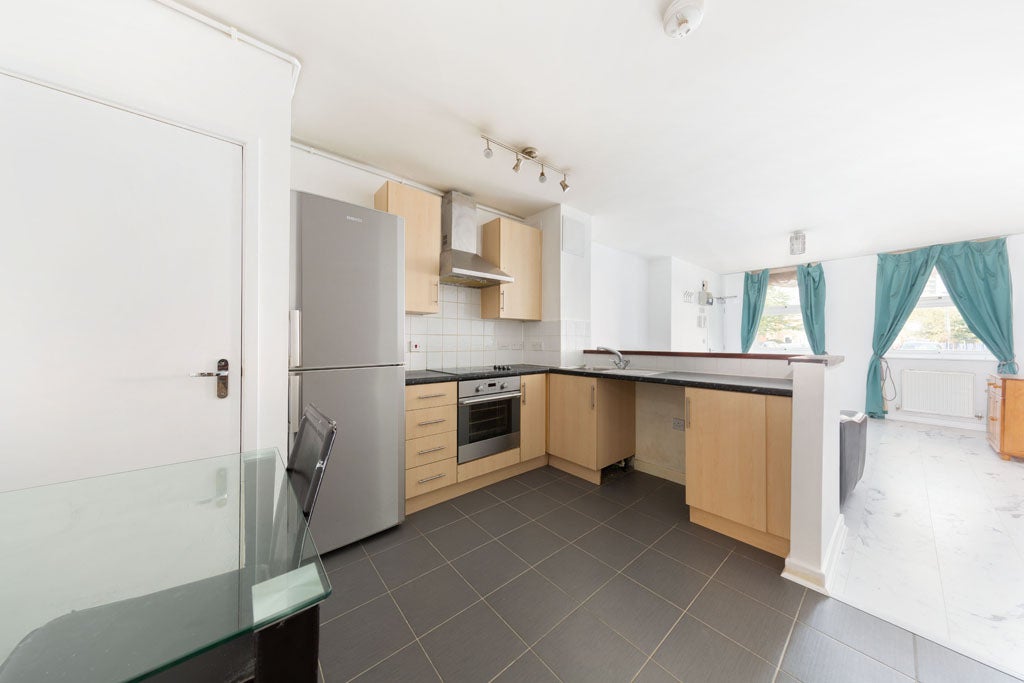 Flat Portree Street in London
