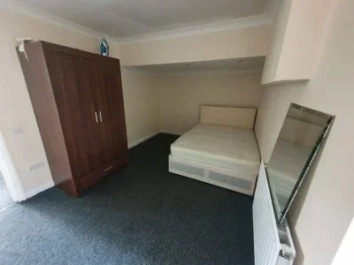 Flat Leywick Street in Greater London