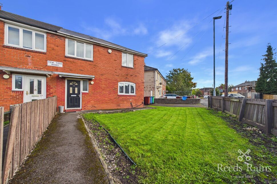 House Yew Tree Road in Manchester